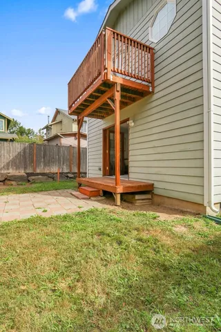 $529,950 | 9912 Holly Drive, Unit A, Everett, WA 98204