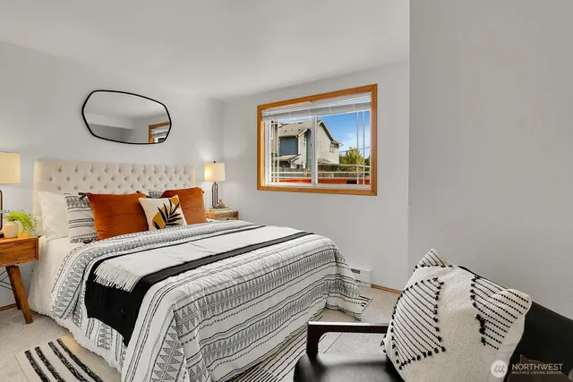 $529,950 | 9912 Holly Drive, Unit A, Everett, WA 98204