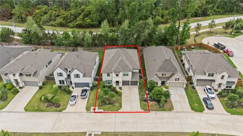 $575,000 | 981 Cortez Creek Drive, Conroe, TX 77304