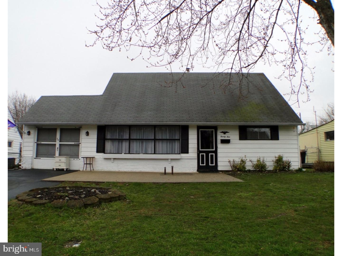 25 Islet Road Levittown, PA 19057 - Photo 1 of 25 Gallery Image 1
