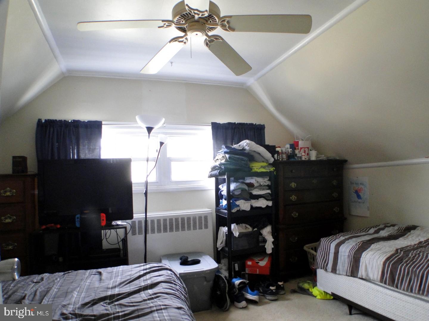 25 Islet Road Levittown, PA 19057 - Photo 18 of 25 Gallery Image 18