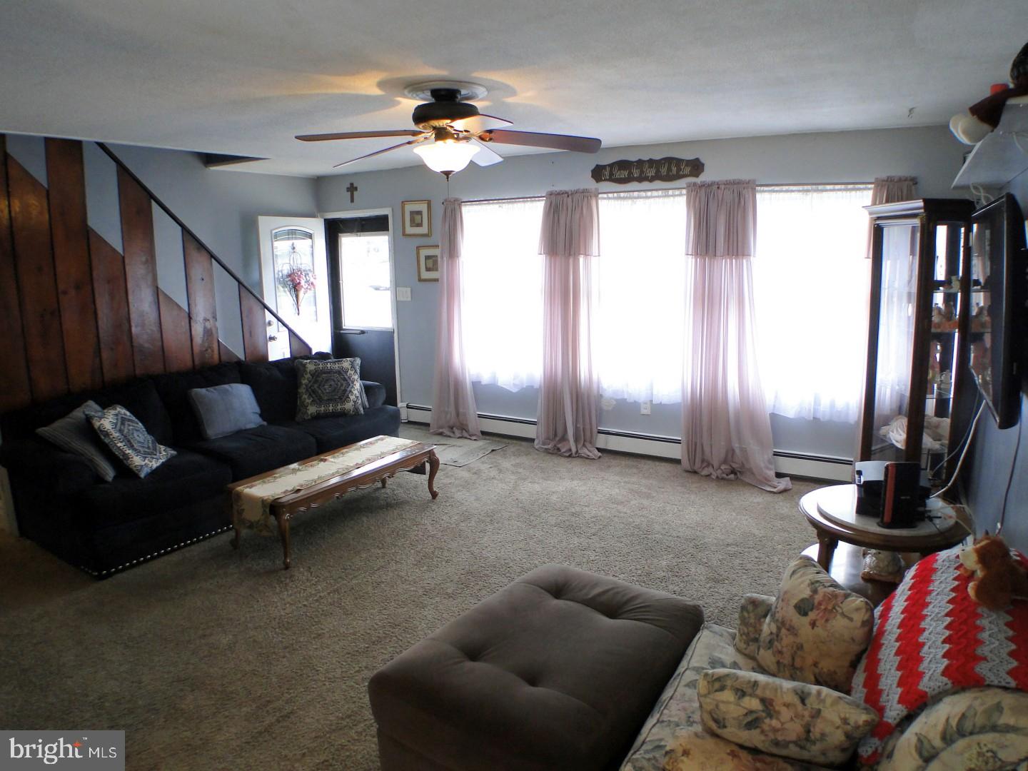 25 Islet Road Levittown, PA 19057 - Photo 5 of 25 Gallery Image 5