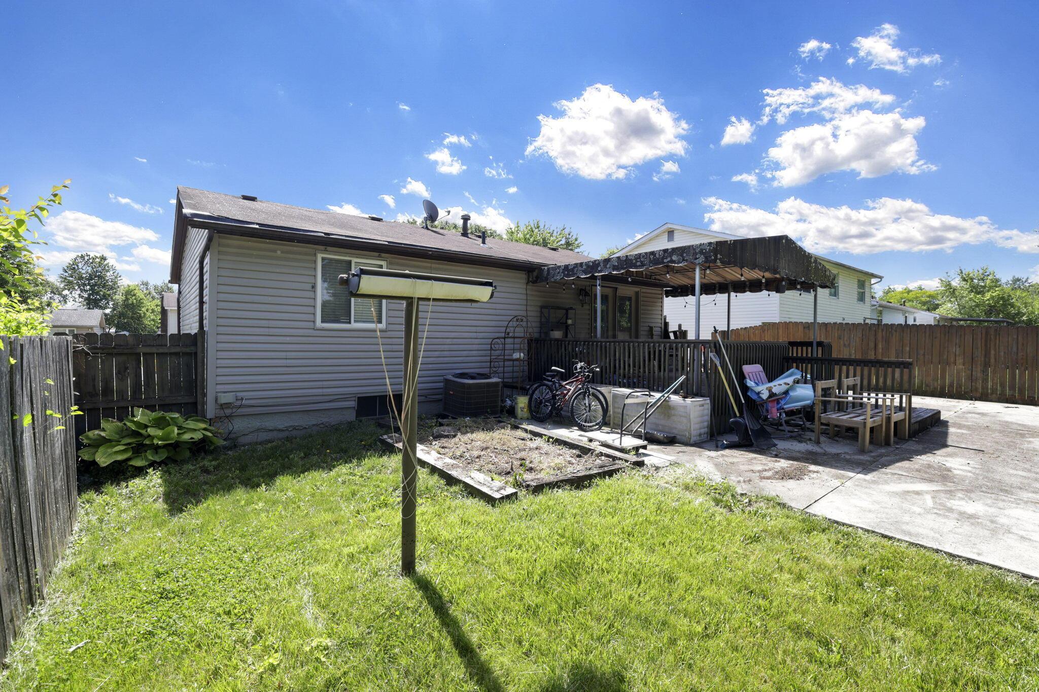 1745 Rivermont Road Columbus, OH 43223 - Photo 43 of 47
