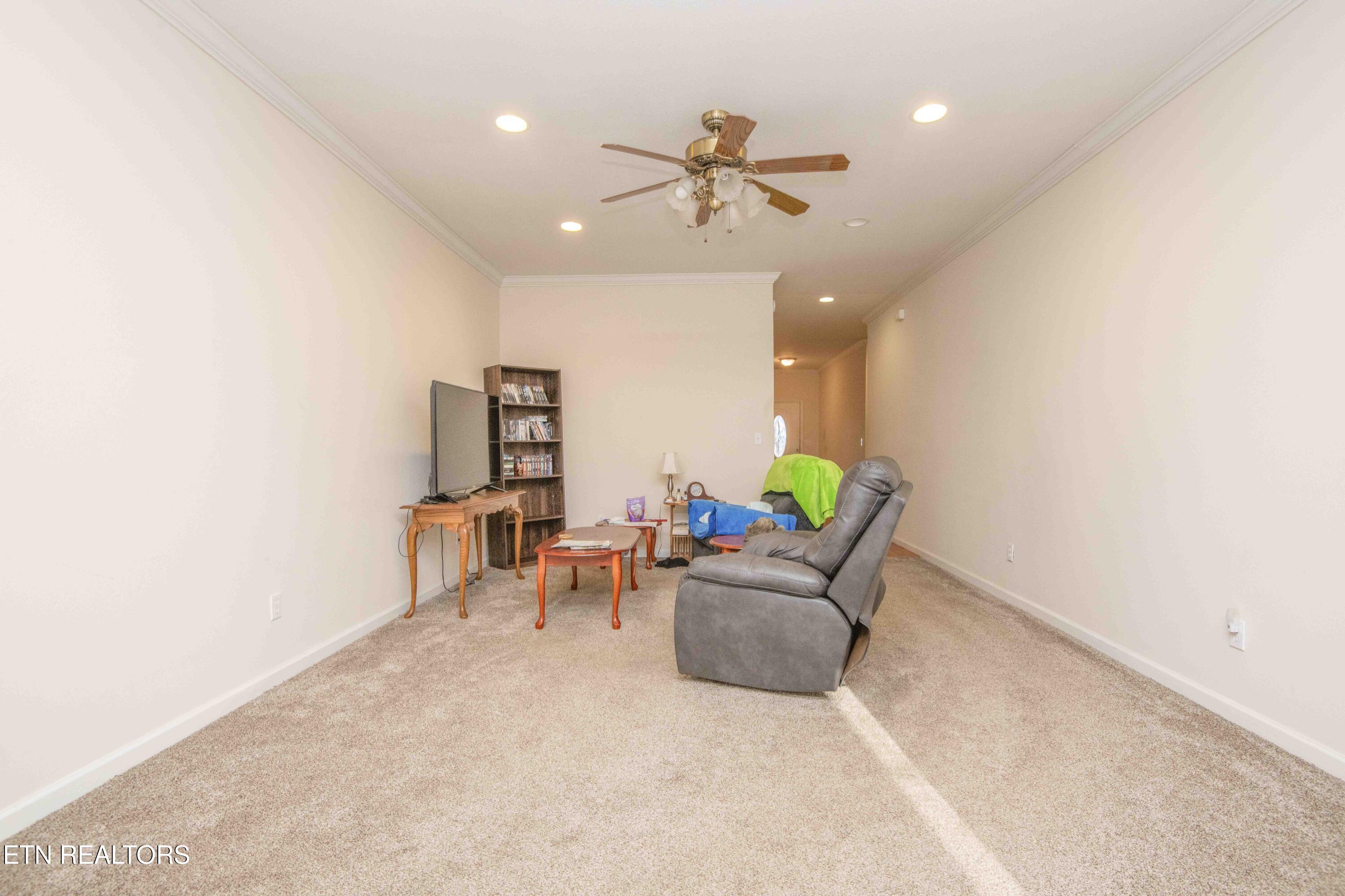 150 Waymier Road Sweetwater, TN 37874 - Photo 7 of 41 living_1