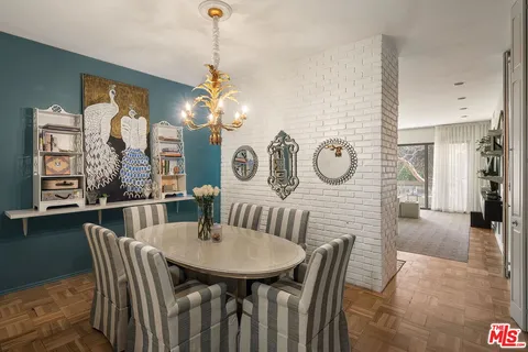 $1,495,000 | 141 South Linden Drive, Unit 204, Beverly Hills, CA 90212