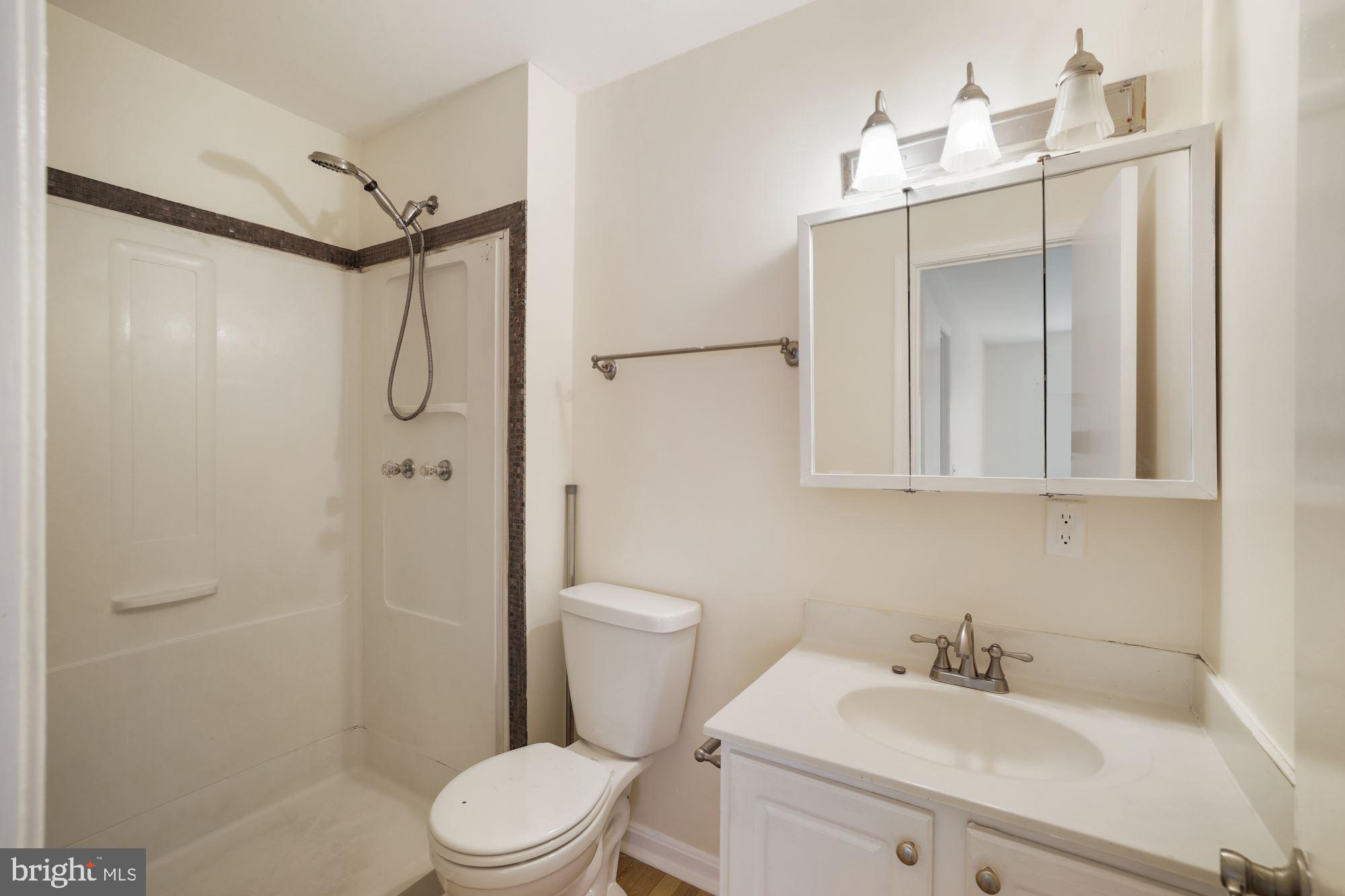 18318 Streamside Drive, Unit 302 Gaithersburg, MD 20879 - Photo 17 of 22 Master Bathroom