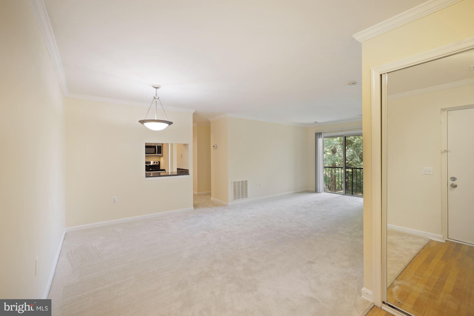 18318 Streamside Drive, Unit 302 Gaithersburg, MD 20879 - Photo 3 of 22 Entrance