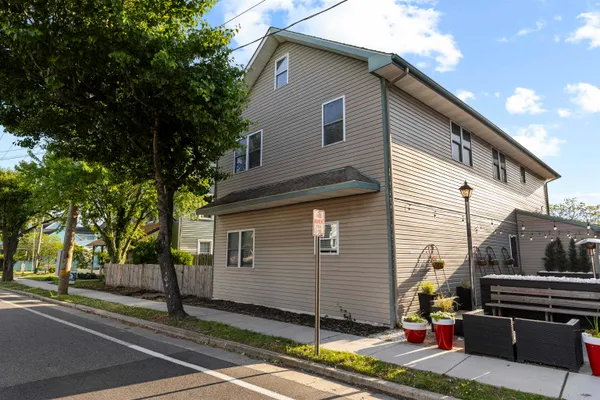 $879,000 | 420 Broadway, Unit 1, West Cape May, NJ 08204