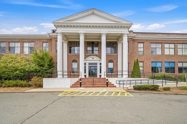 $395,000 | 90 Sea Street, Unit 107, Weymouth, MA 02191