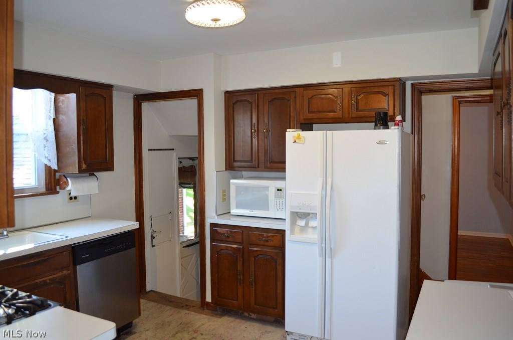 25978 Highland Road Cleveland, OH 44143 - Photo 21 of 25 Gallery Image 21