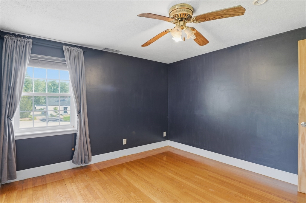 2055 Allen Street Springfield, MA 01118 - Photo 33 of 42