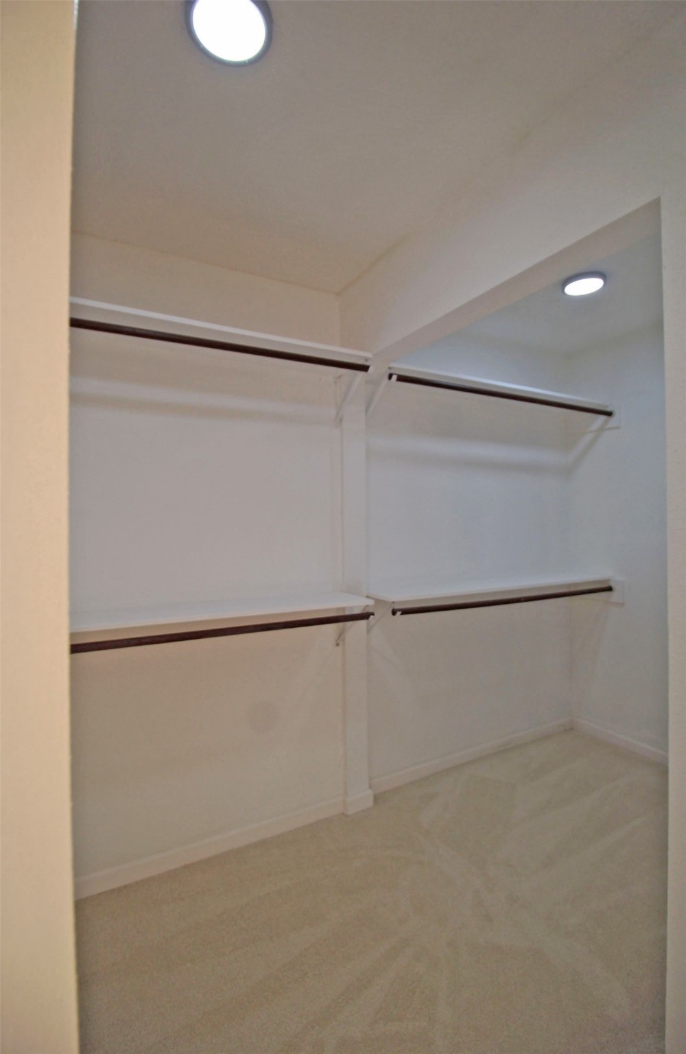 8011 Goldengrove Drive Spring, TX 77379 - Photo 30 of 48 Primary Wardrobe room #1