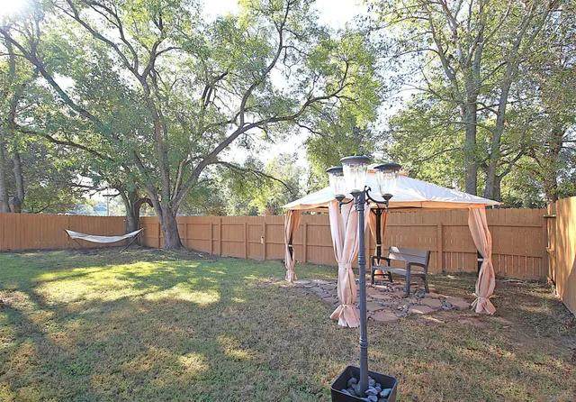 $298,900 | 8011 Goldengrove Drive, Spring, TX 77379