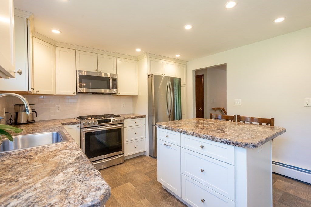 30 Baldpate Road Georgetown, MA 01833 - Photo 7 of 42