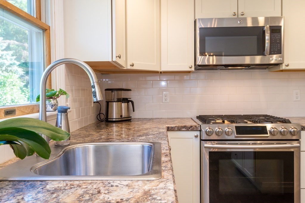 30 Baldpate Road Georgetown, MA 01833 - Photo 8 of 42