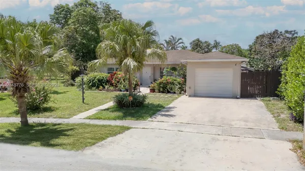 $489,000 | 5045 Southwest 10th Street, Margate, FL 33068