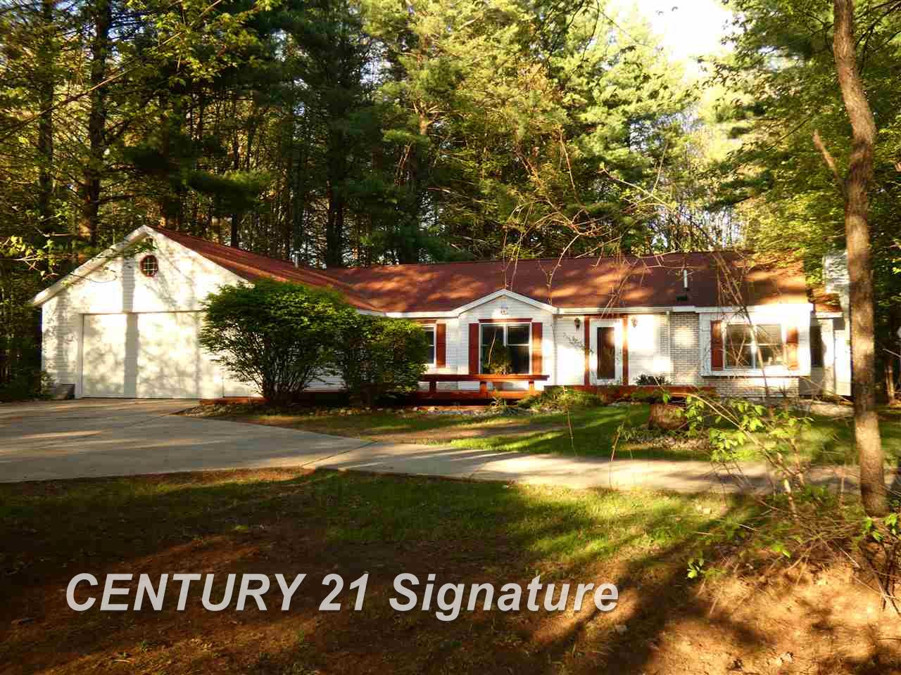 5901 South Graham Road St. Charles, MI 48655 - Photo 2 of 28