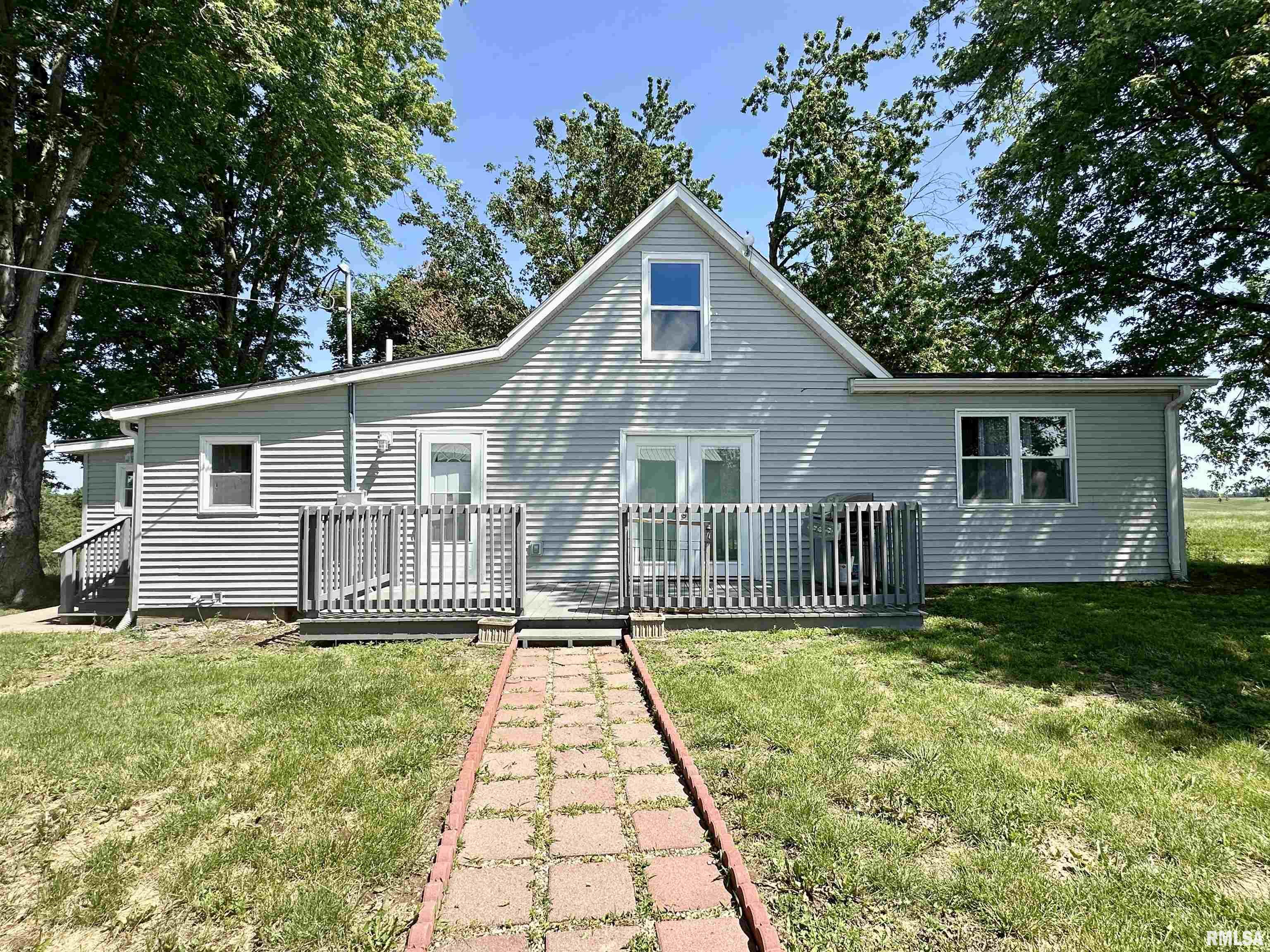 1311 McGlasson Road Jacksonville, IL 62650 - Photo 3 of 38