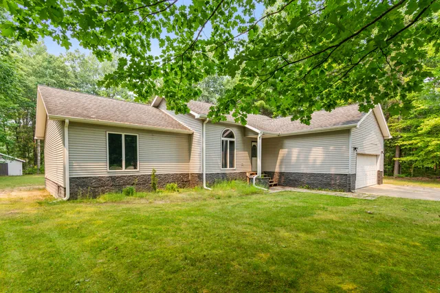 $334,900 | 1965 Bunker Drive Northeast, Kalkaska, MI 49646