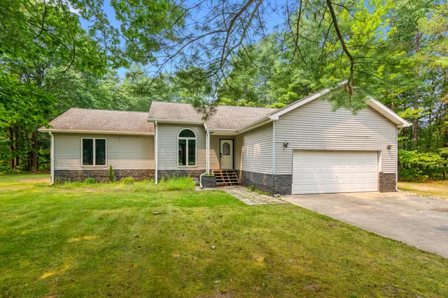 $334,900 | 1965 Bunker Drive Northeast, Kalkaska, MI 49646