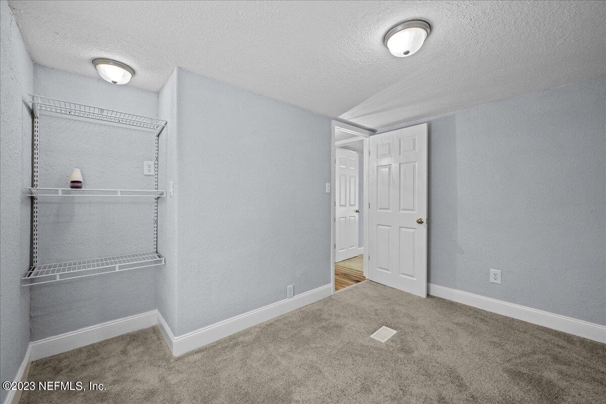 124 Warner Avenue Interlachen, FL 32148 - Photo 15 of 25 BR2