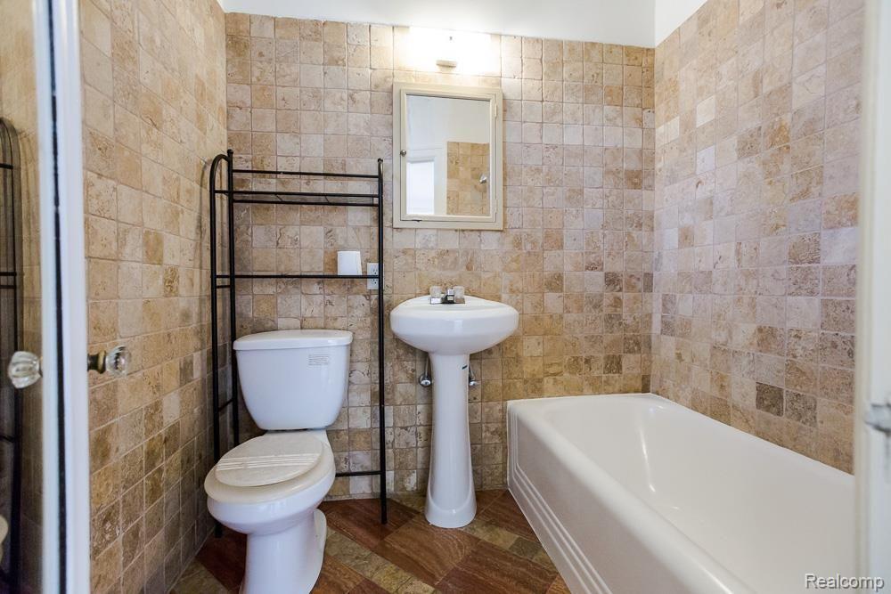 17535 Hamilton Road Highland Park, MI 48203 - Photo 55 of 96