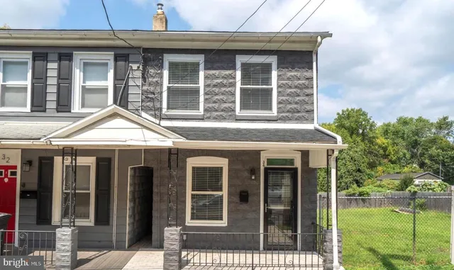 $3,200 | 34 Maple Street, Conshohocken, PA 19428
