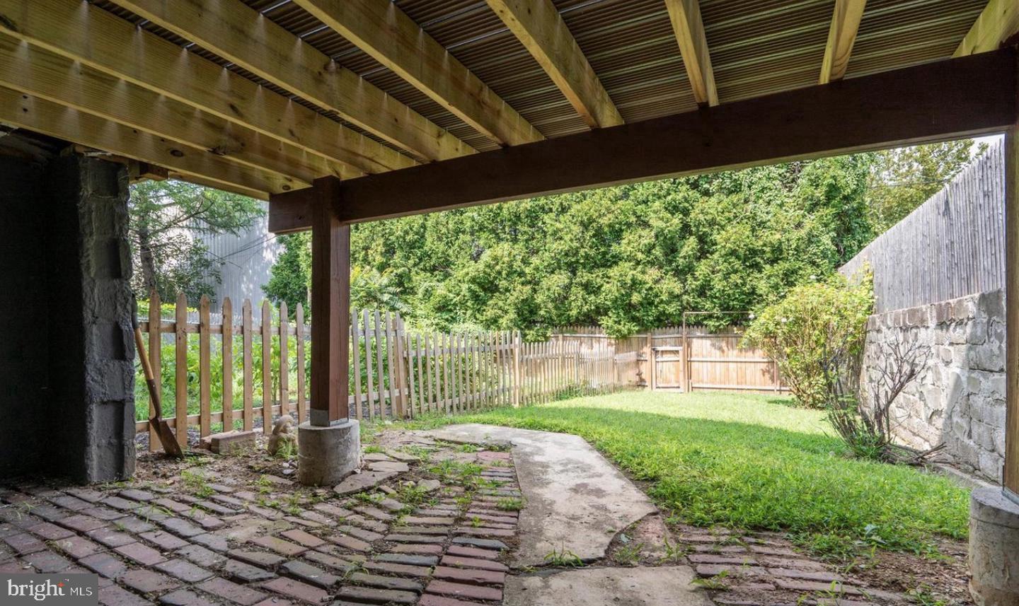 34 Maple Street Conshohocken, PA 19428 - Photo 31 of 35 Backyard