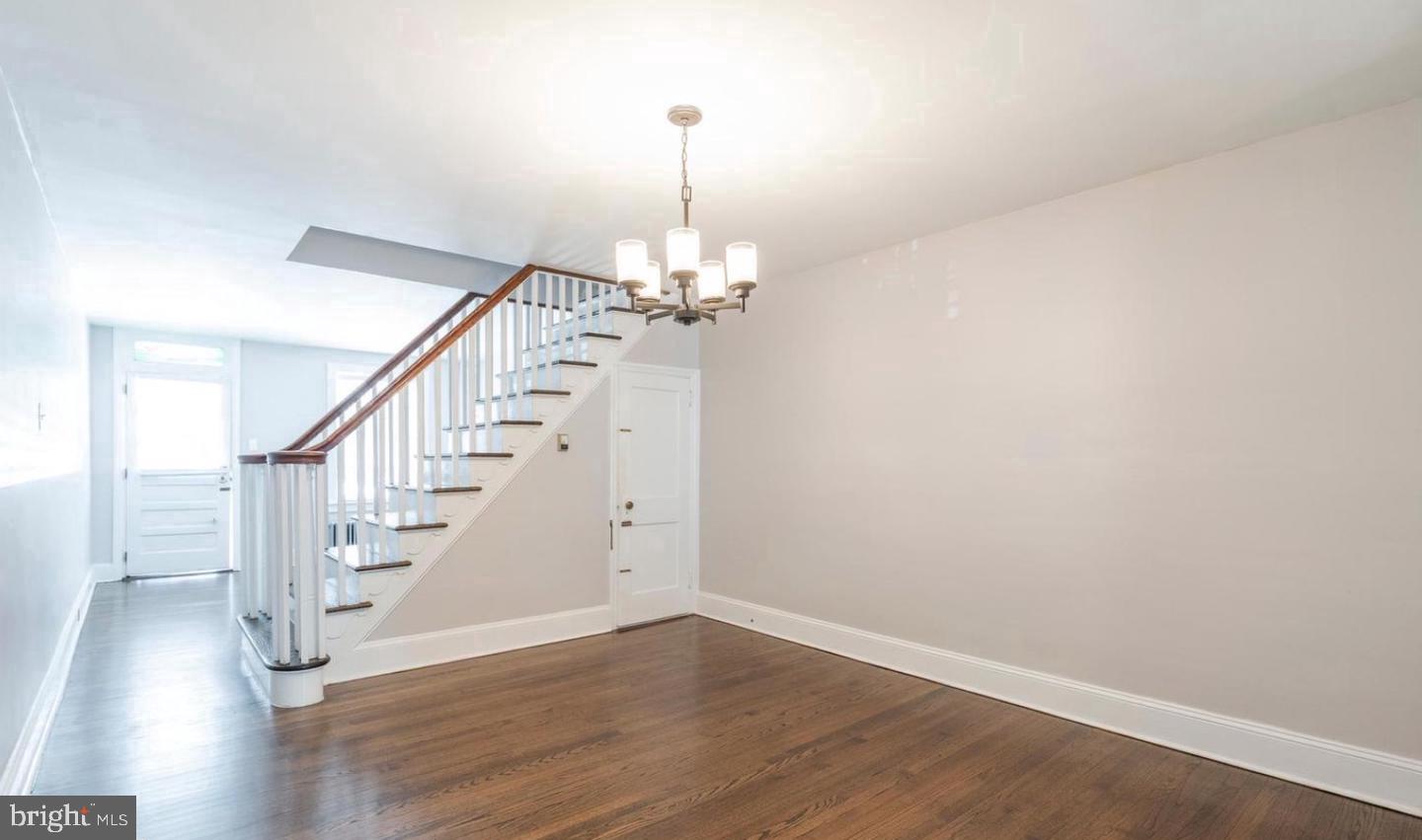 34 Maple Street Conshohocken, PA 19428 - Photo 4 of 35 Dining Room