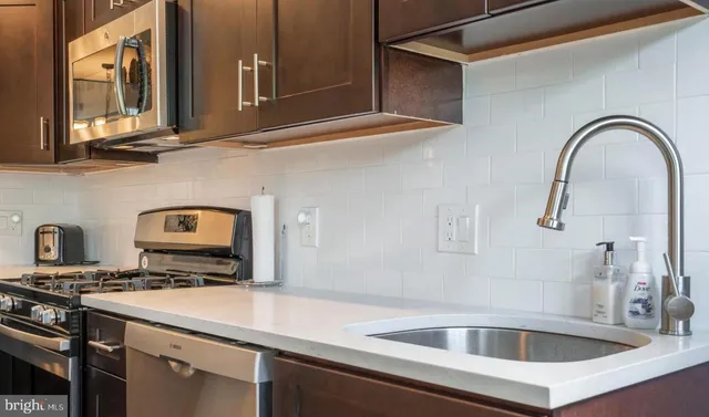 $3,000 | 34 Maple Street, Conshohocken, PA 19428