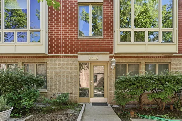 $449,900 | 8625 Niles Center Road, Skokie, IL 60077