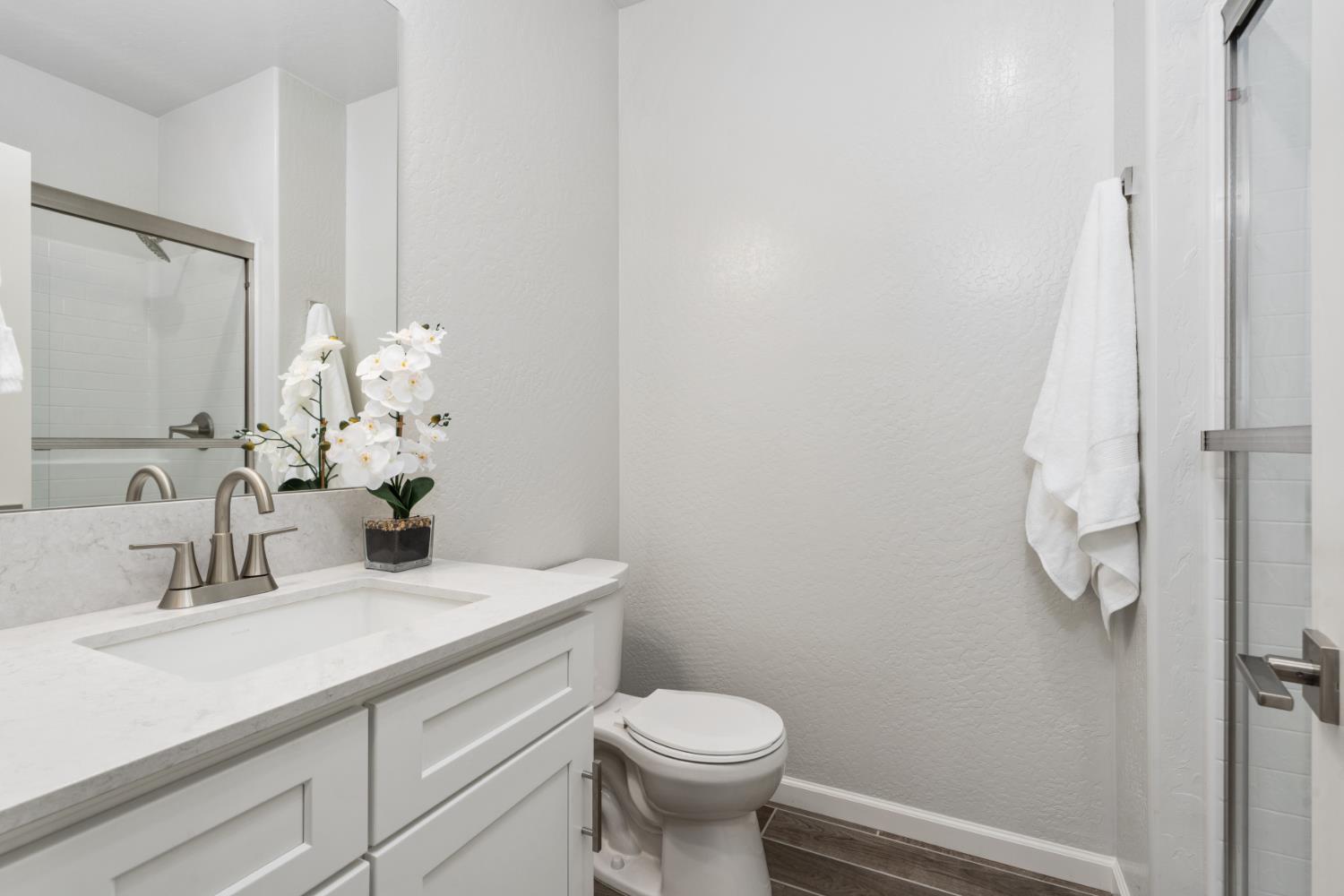 659 Solar Lane Clovis, CA 93619 - Photo 36 of 48 Gallery Image 36