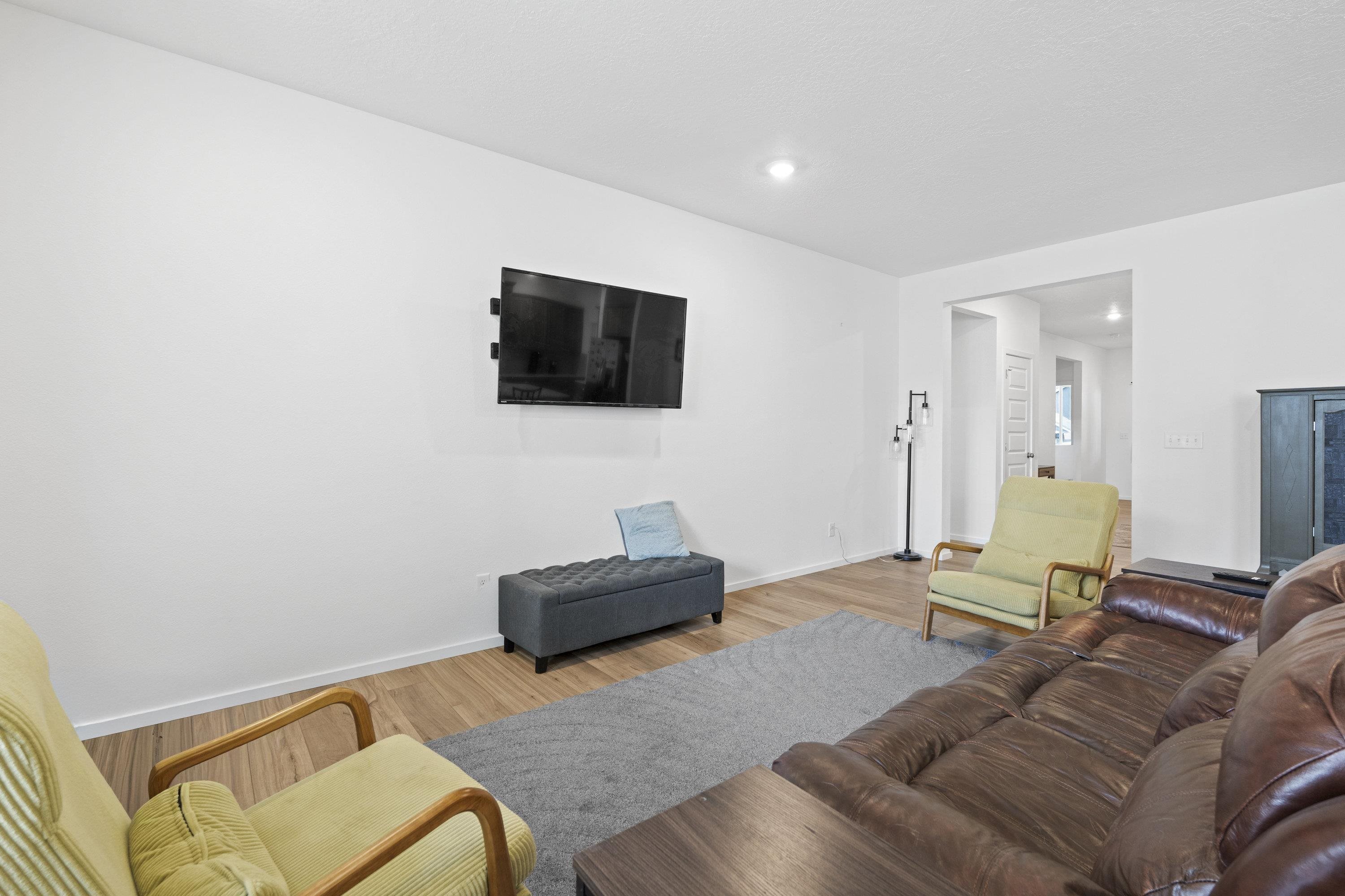 10813 North Beaverhead Road Spokane, WA 99208 - Photo 13 of 37