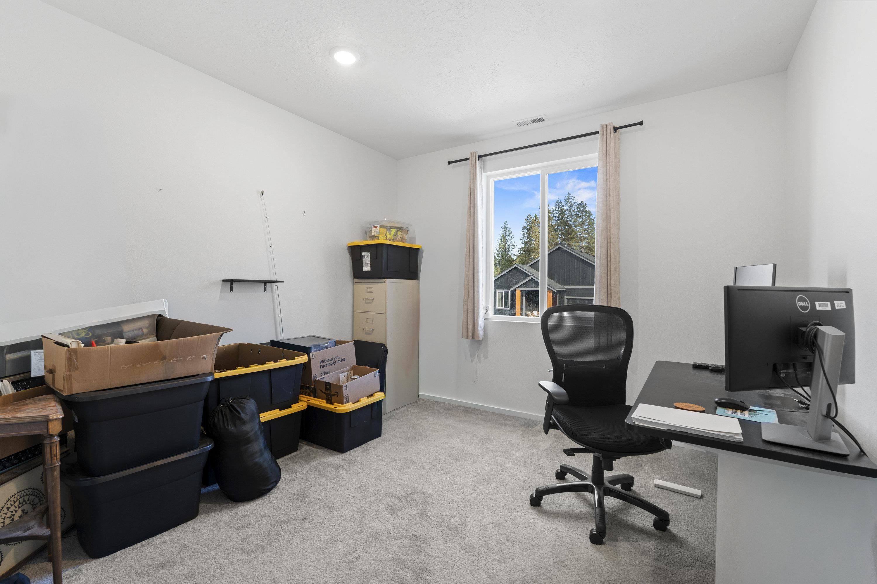 10813 North Beaverhead Road Spokane, WA 99208 - Photo 28 of 37