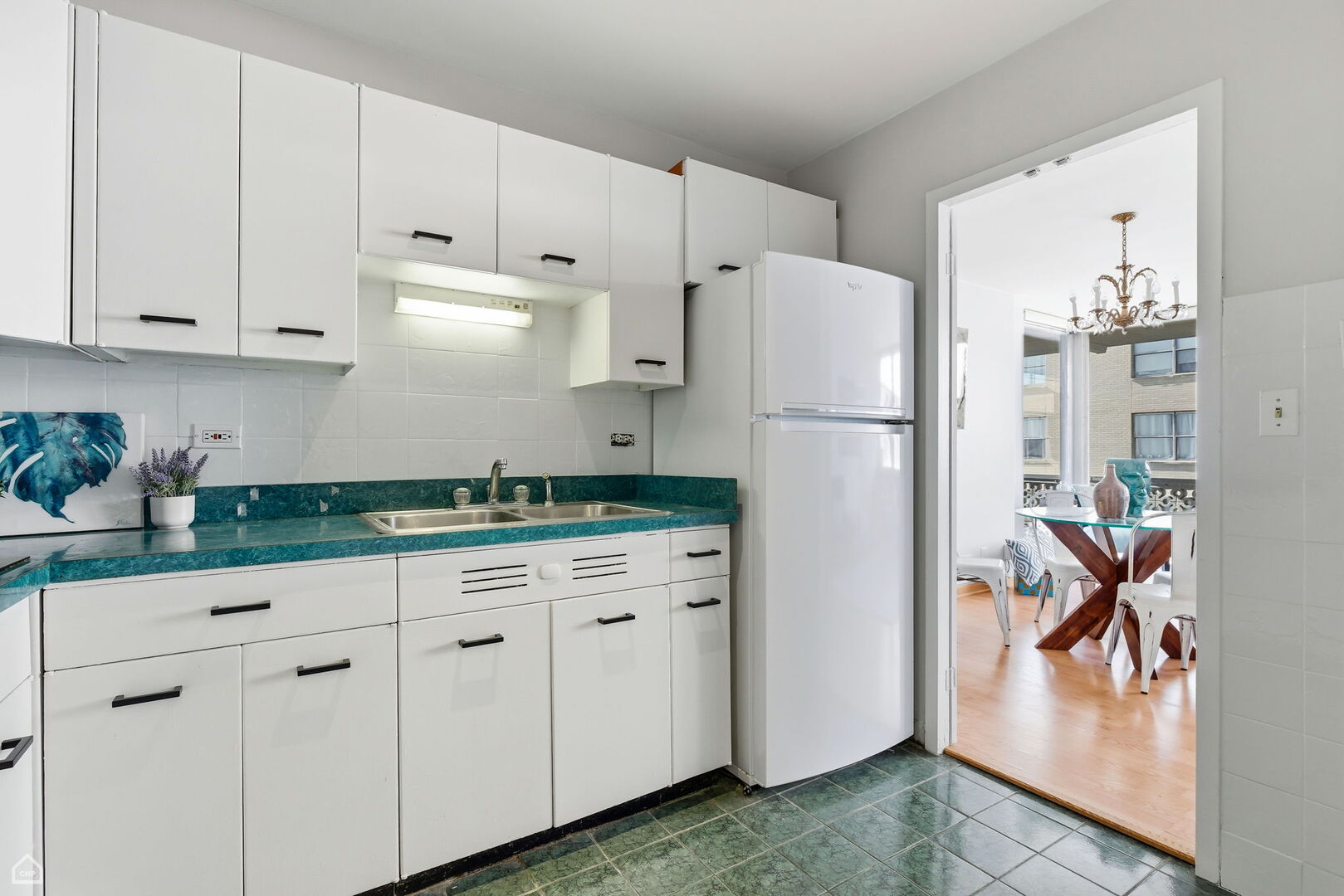6301 North Sheridan Road, Unit 18P Chicago, IL 60660 - Photo 17 of 44 Gallery Image 17