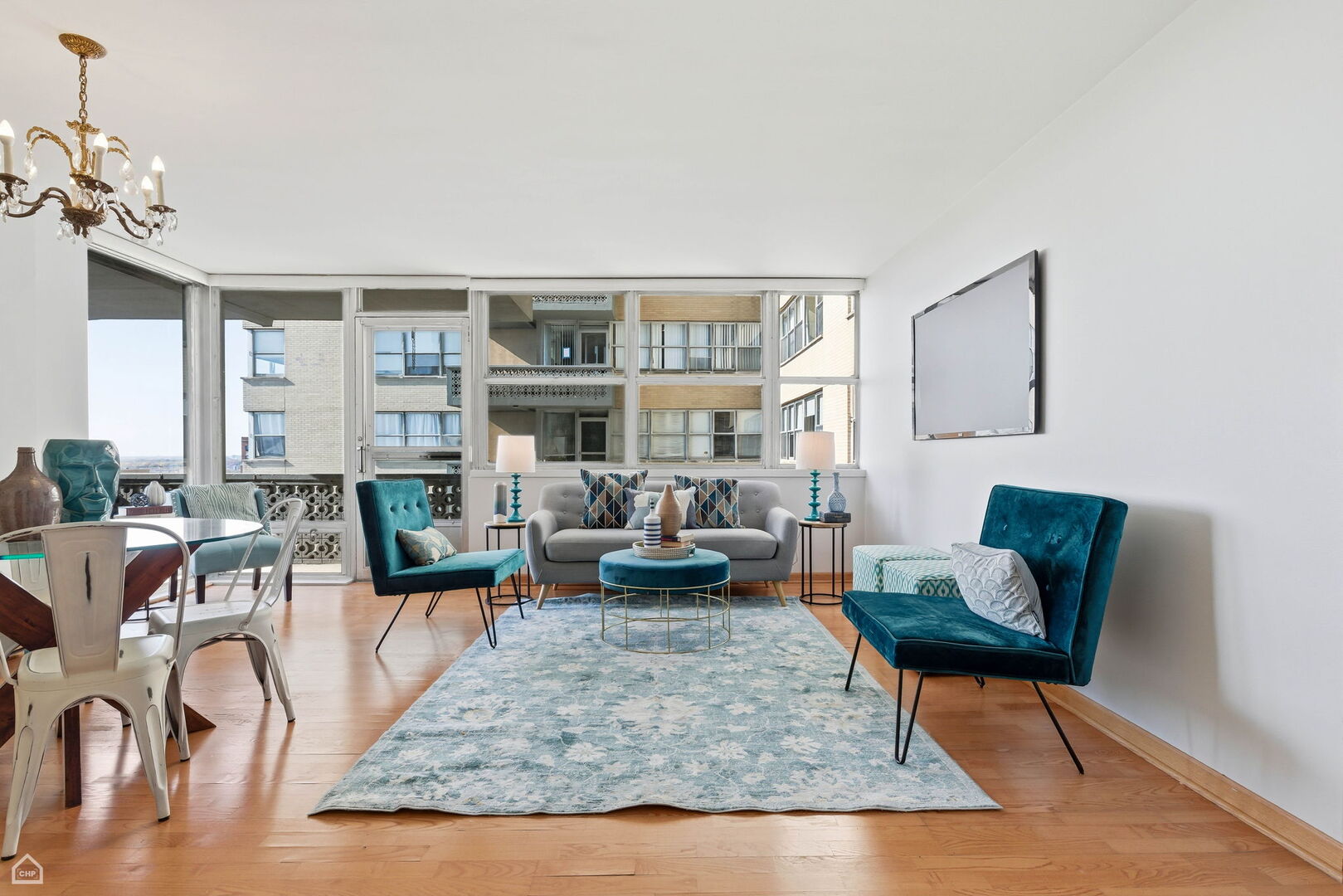 6301 North Sheridan Road, Unit 18P Chicago, IL 60660 - Photo 3 of 44 Gallery Image 3