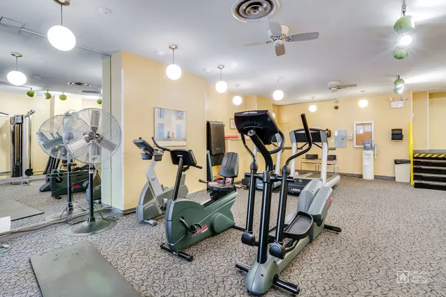 $129,000 | 6301 North Sheridan Road, Unit 18P, Chicago, IL 60660