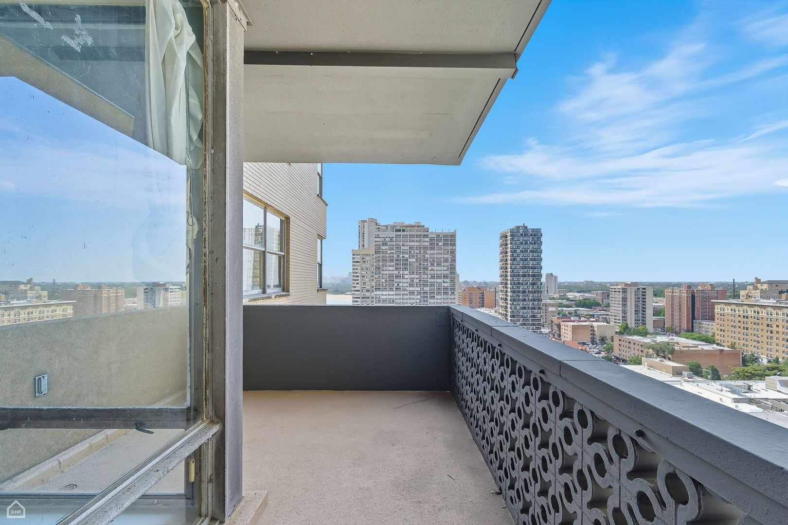 6301 North Sheridan Road, Unit 18P Chicago, IL 60660 - Photo 4 of 44 Gallery Image 4