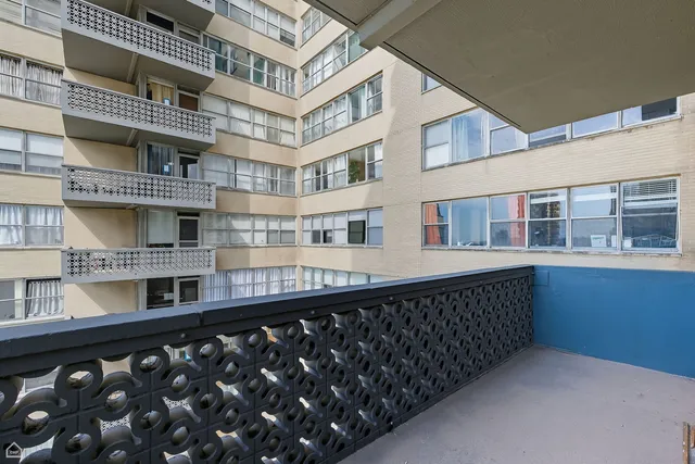 $129,000 | 6301 North Sheridan Road, Unit 18P, Chicago, IL 60660