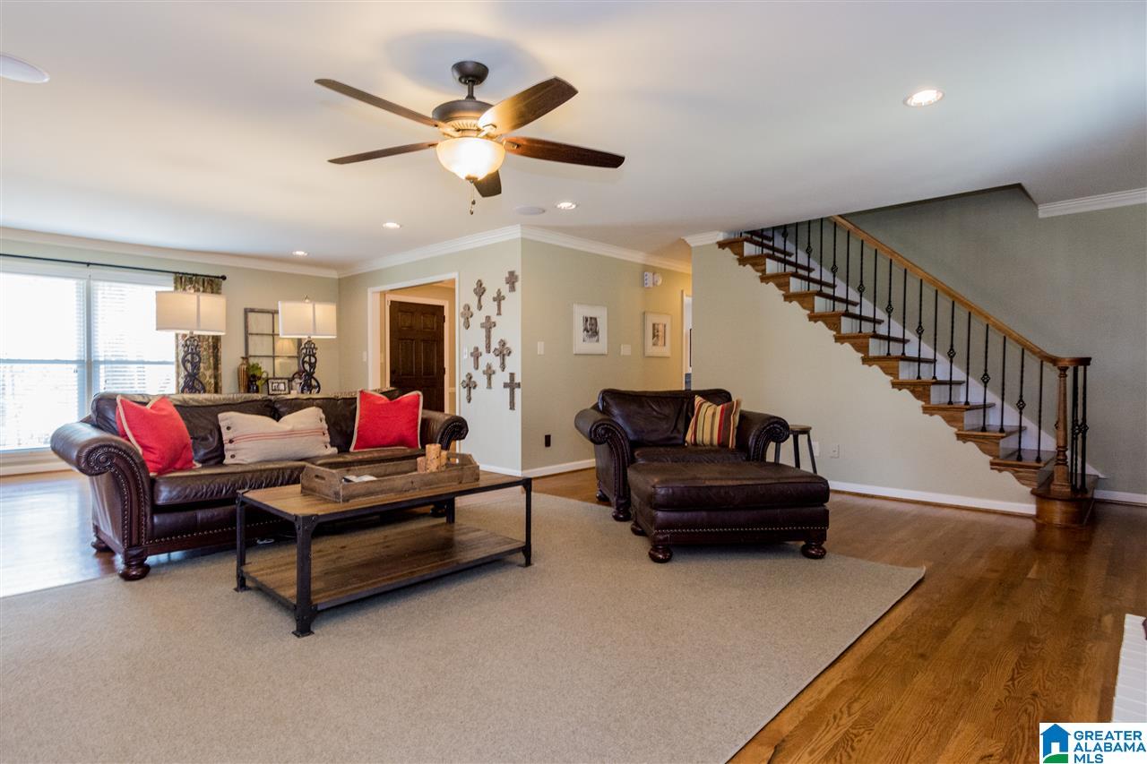 1330 Anglewood Drive Birmingham, AL 35216 - Photo 5 of 50