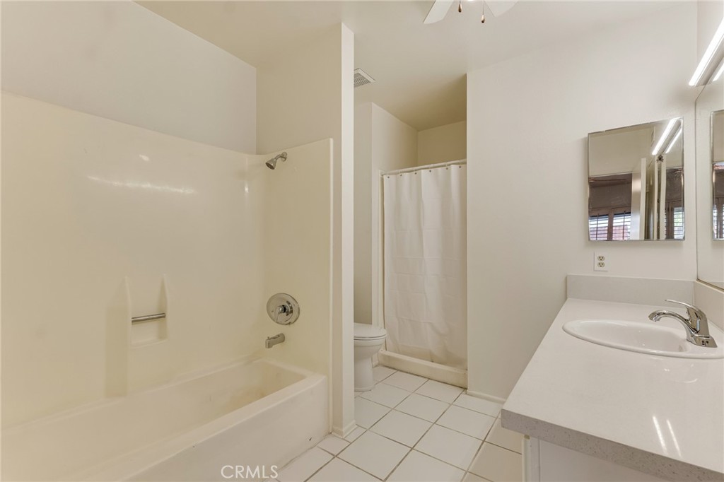 19545 Sherman Way, Unit 47 Reseda, CA 91335 - Photo 28 of 47