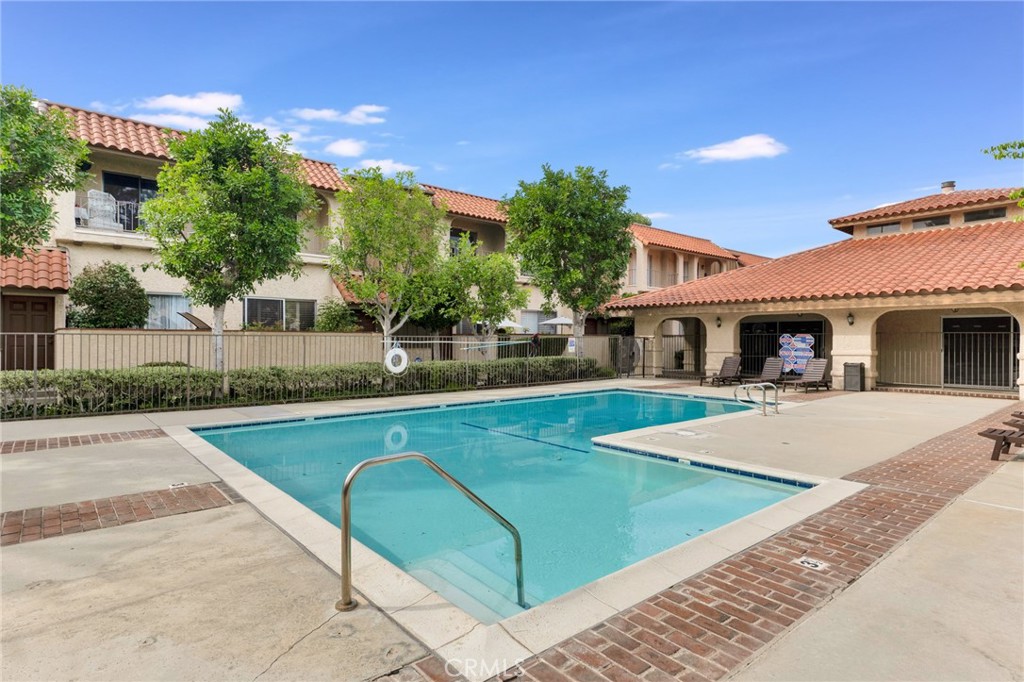 19545 Sherman Way, Unit 47 Reseda, CA 91335 - Photo 7 of 47