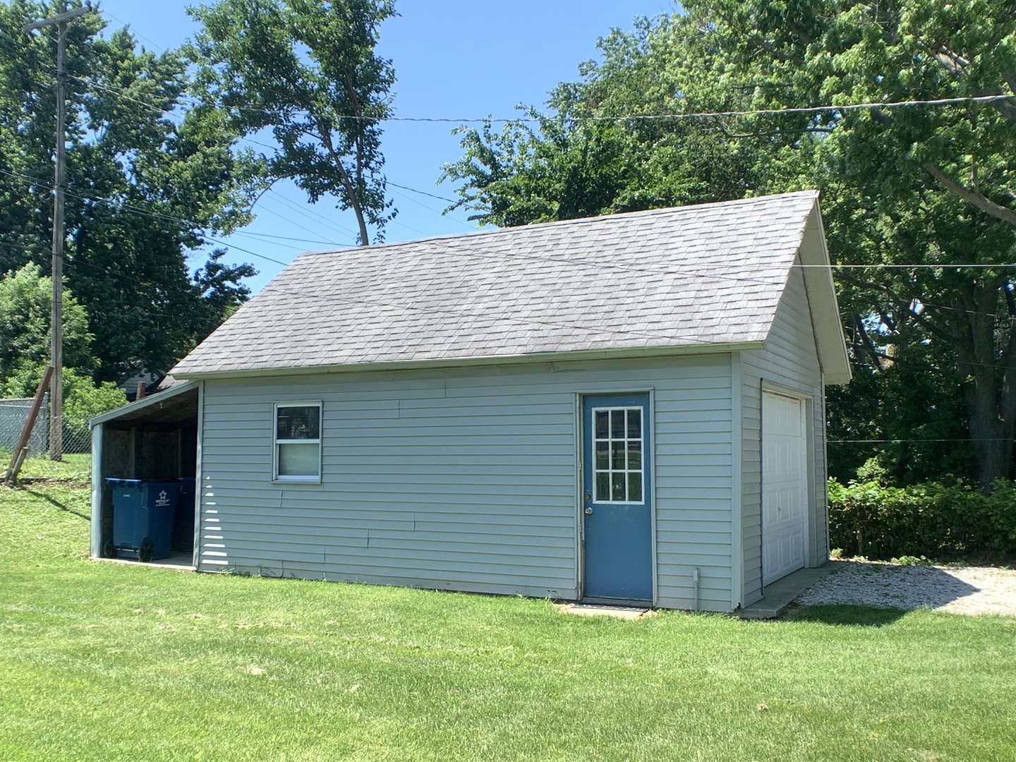 205 West 7th Street Spring Valley, IL 61362 - Photo 9 of 34 a view of a house with a yard