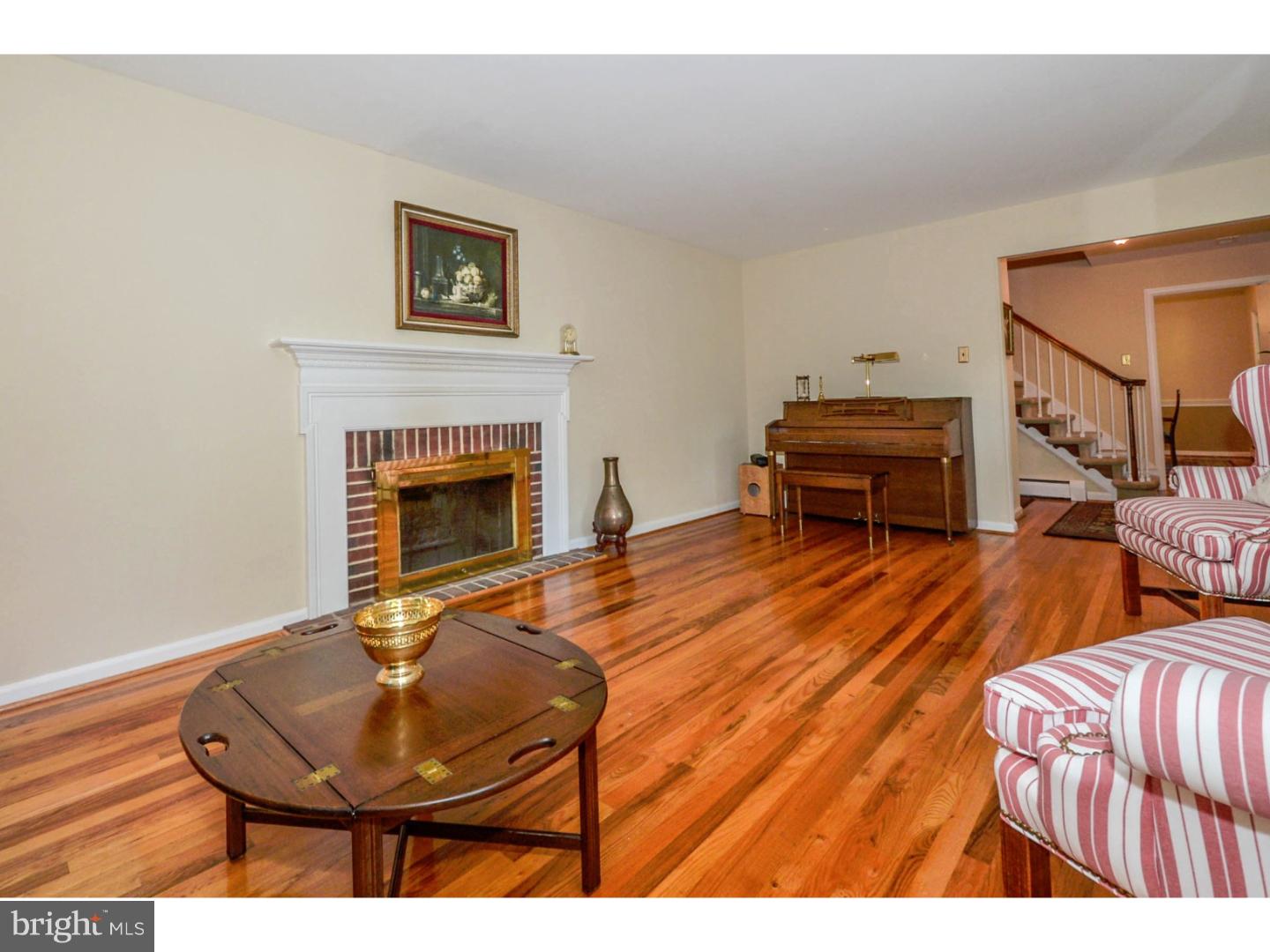 3057 Yorkshire Road Doylestown, PA 18902 - Photo 4 of 25 Living Room