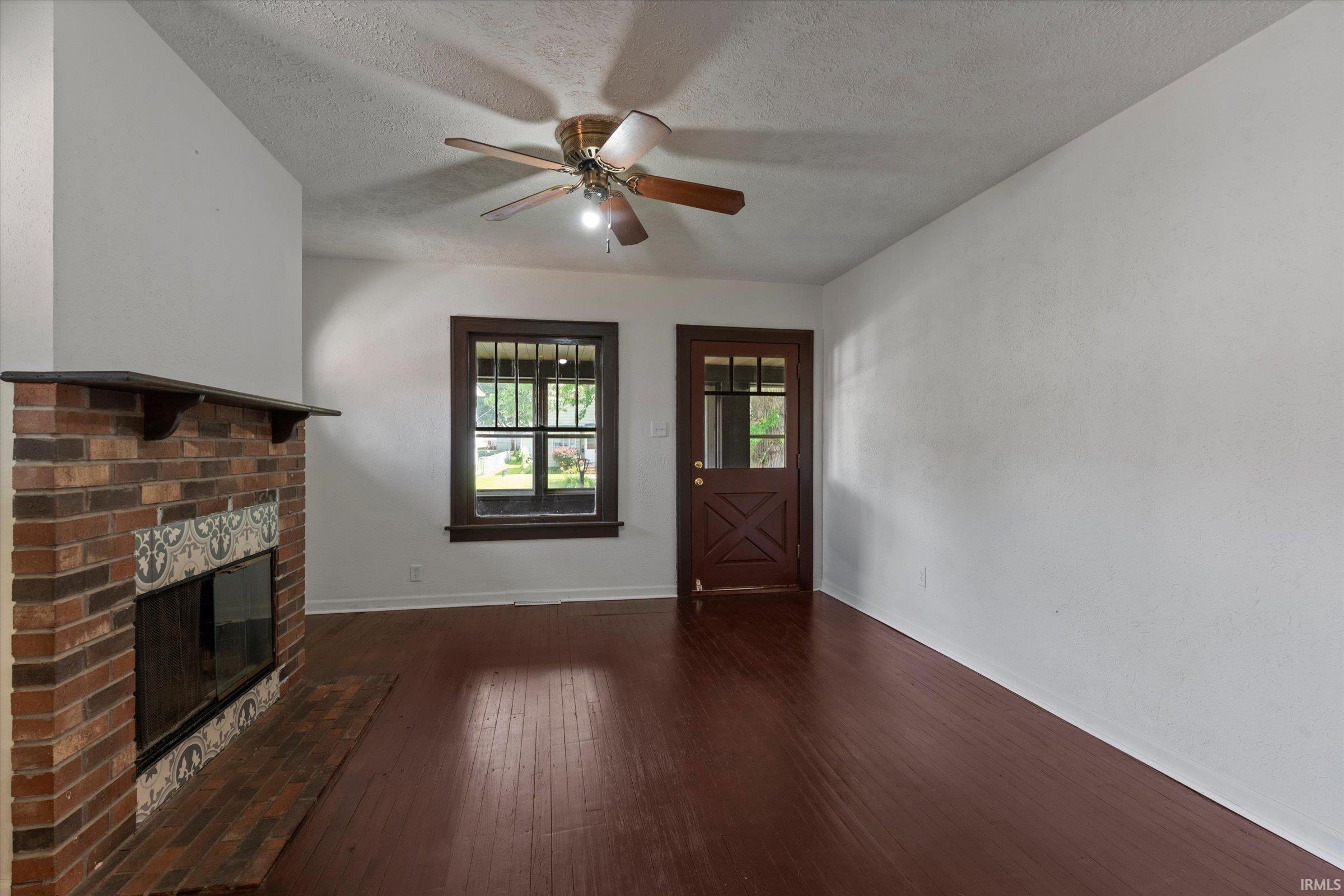 809 East Victoria Street South Bend, IN 46614 - Photo 7 of 45