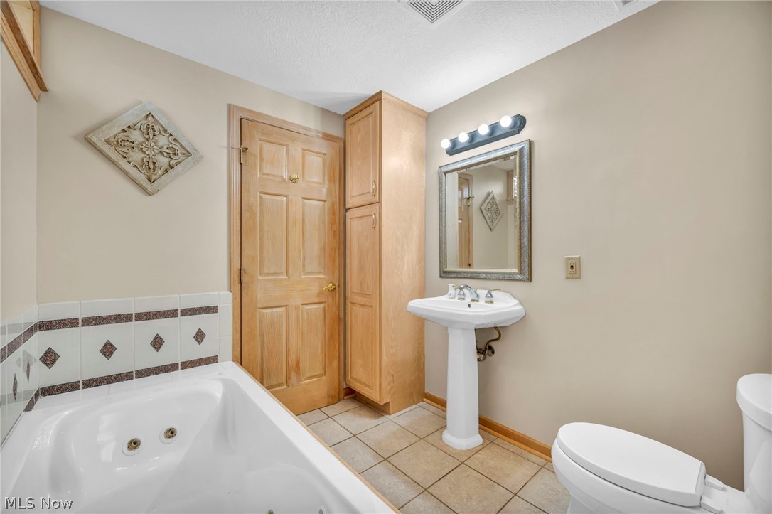 5585 Stoney Ridge Road Northwest Canton, OH 44718 - Photo 38 of 47 Gallery Image 38