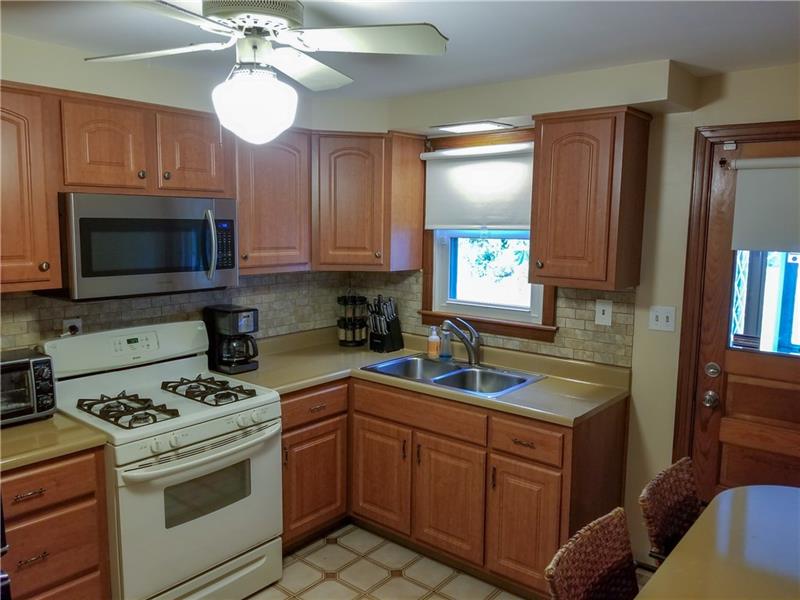 641 Irwin Run Road West Mifflin, PA 15122 - Photo 6 of 20 Kitchen
