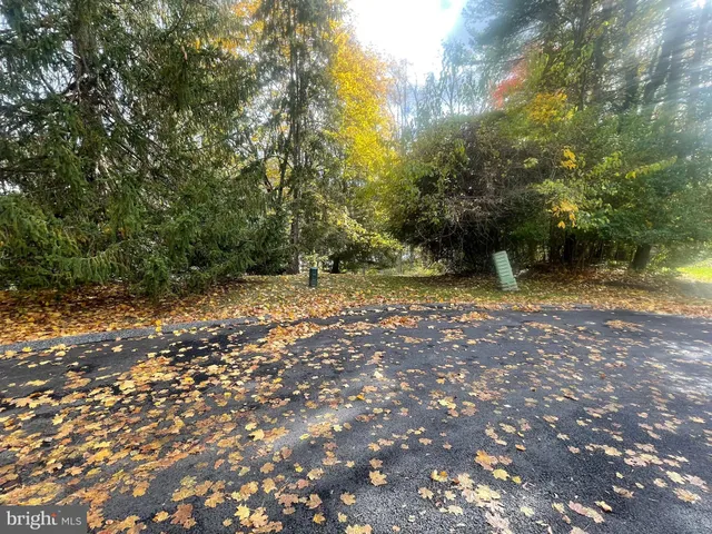 $295,000 | 25 Langton Lane, Newtown Square, PA 19073