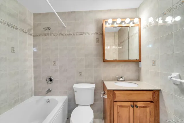 $1,129,000 | 4 Iroquois Avenue, Palisades, NY 10964