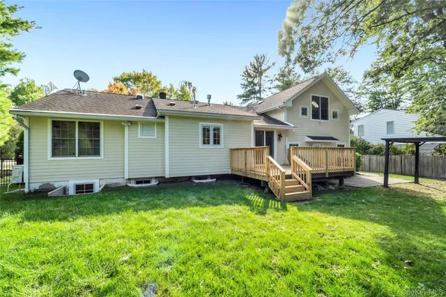 $1,129,000 | 4 Iroquois Avenue, Palisades, NY 10964